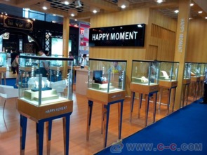 青島珠寶展柜工廠 為珠寶與數(shù)碼產(chǎn)品打造的專業(yè)展示解決方案